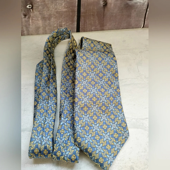 XMI Platinum Silk Tie Necktie Blue Gold Floral Geometric Pattern Hand Made USA - Picture 1 of 8